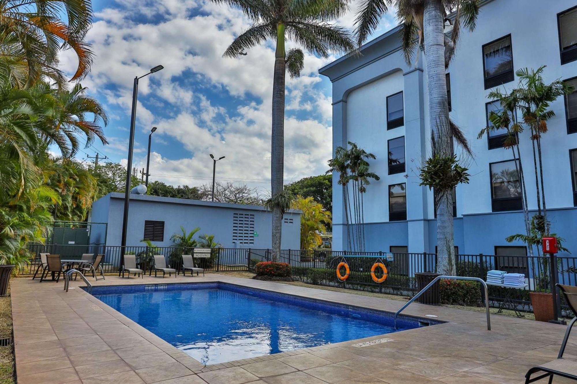 Hotel Hampton By Hilton San Jose Airport Costa Rica Rio Segundo
