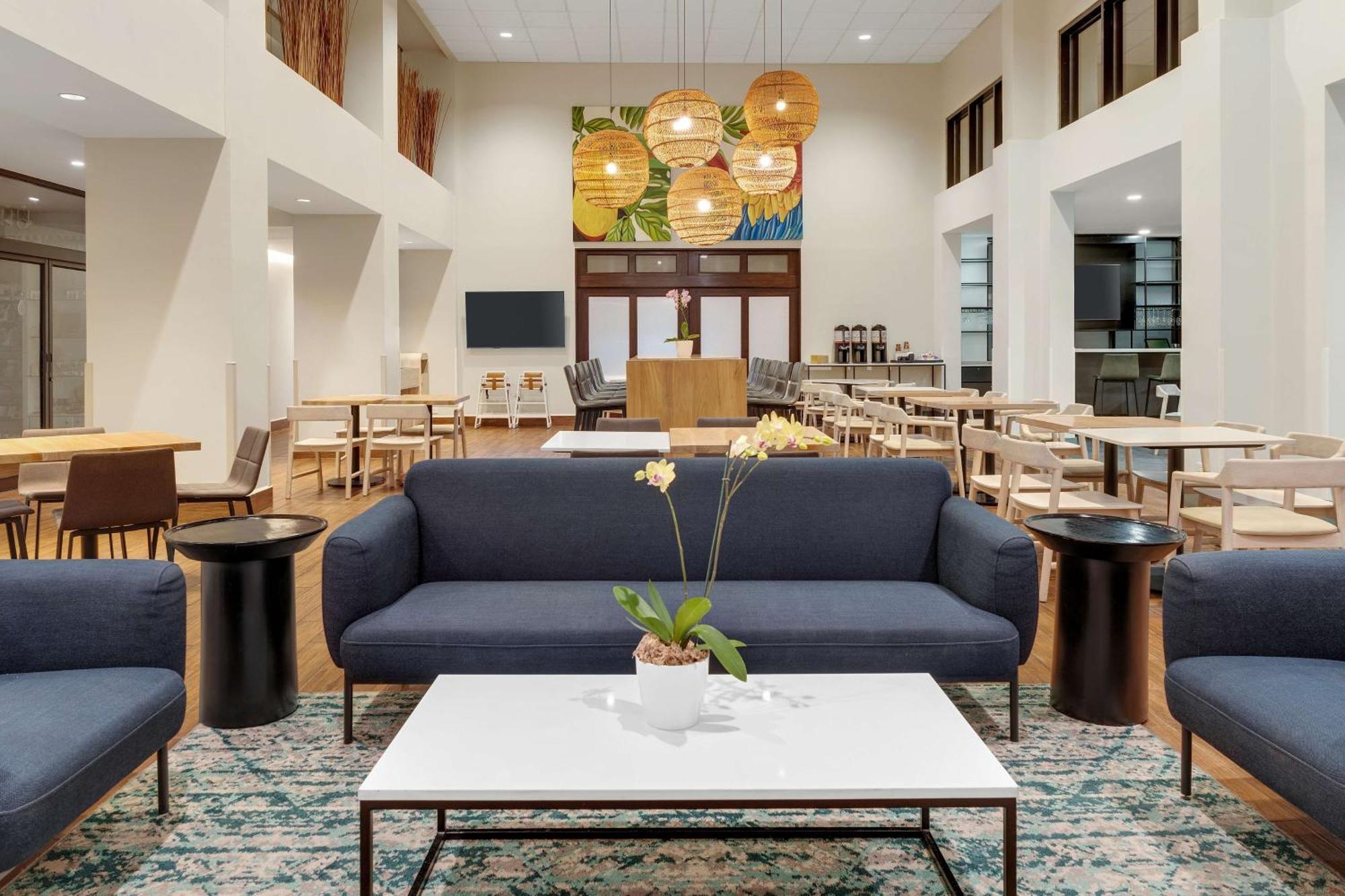 Hotel Hampton By Hilton San Jose Airport Costa Rica Rio Segundo